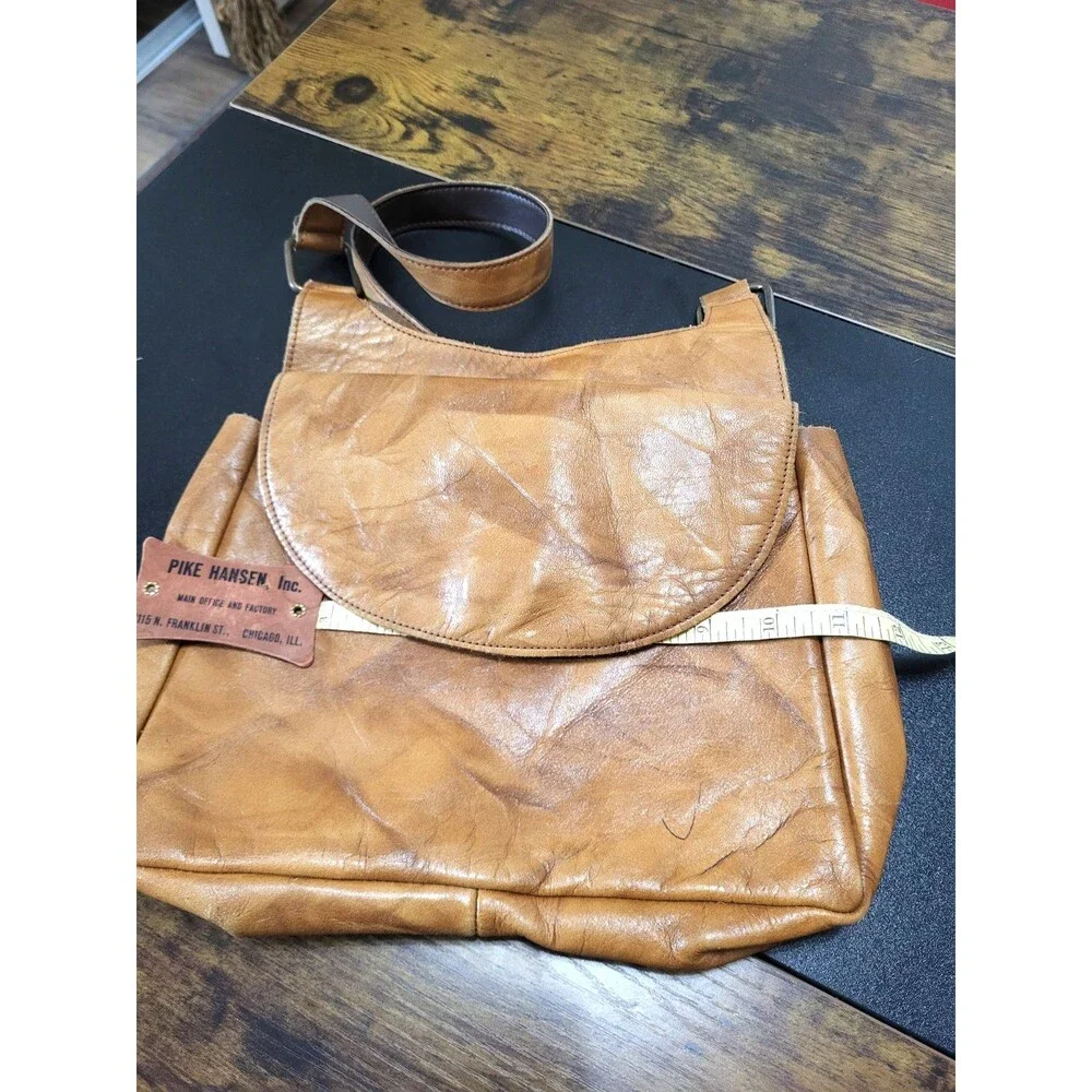 Vintage 70s revival Rustic Brown Leather Saddle Bag Purse Western Boho